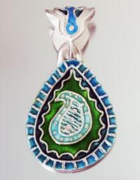 mendhi pendant 200